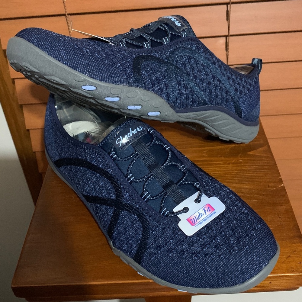Skechers - Navy Knit Slip-On Sneakers. Wide Fit (10) - Picture 2 of 14